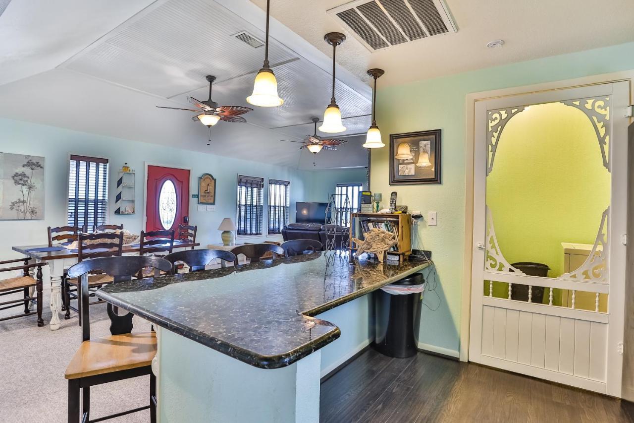 Villa Escape From The Storm à Bolivar Peninsula Extérieur photo